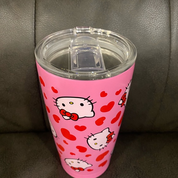 Hellokitty Valentine’s tumbler - Picture 3 of 3